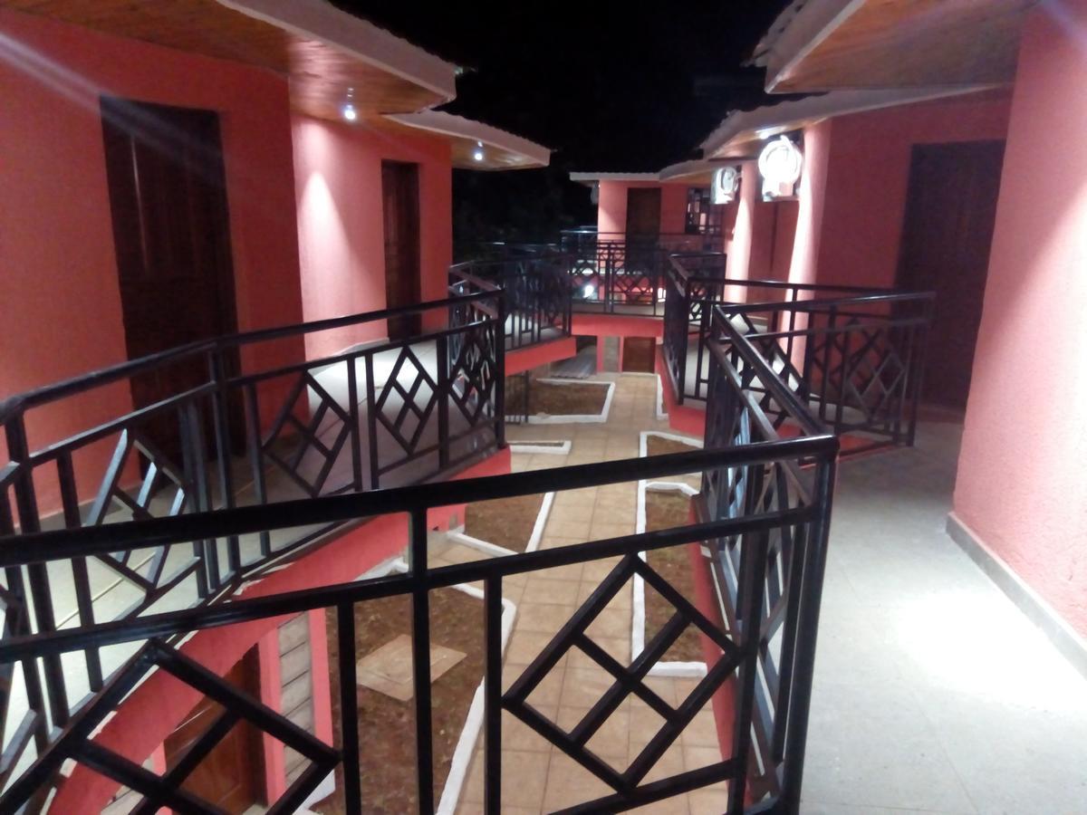 Savannah Paradise Hotel Makindu Dış mekan fotoğraf